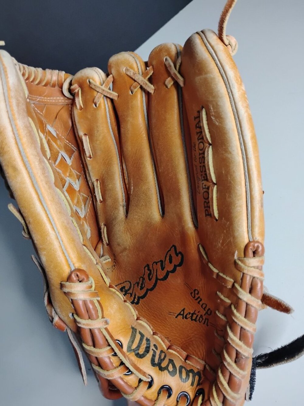 Wilson A2915 Vintage Left HandBaseball Glove 12" American Cowhide Tan Made Korea